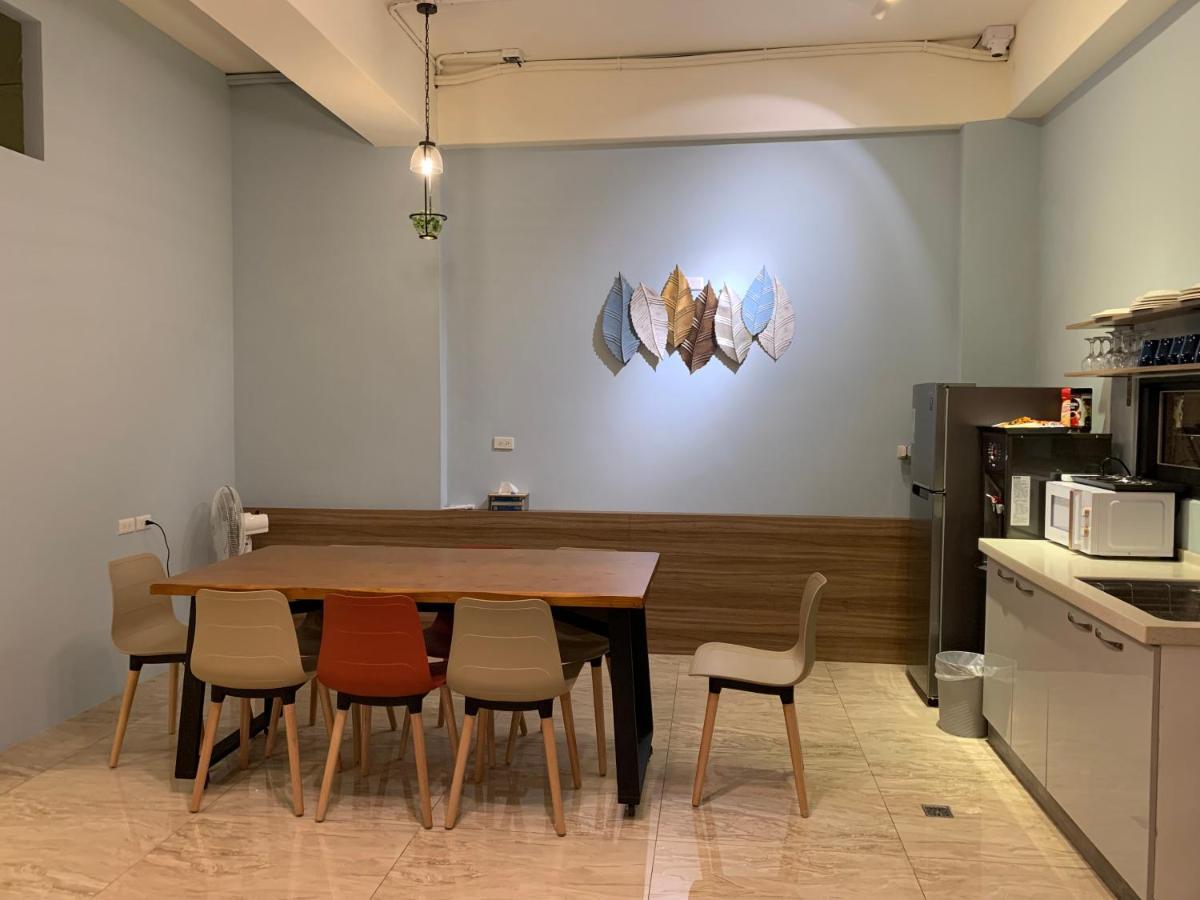 וולי 910 Hostel 城南館-自助入住 מראה חיצוני תמונה