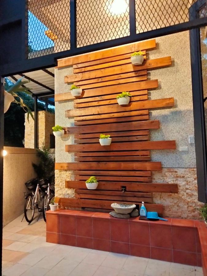 וולי 910 Hostel 城南館-自助入住 מראה חיצוני תמונה
