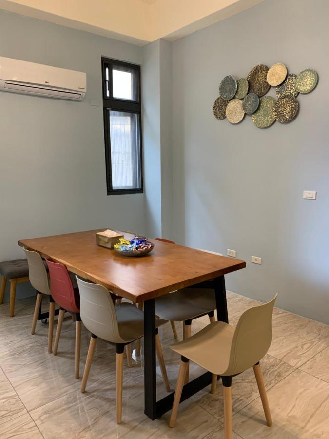 וולי 910 Hostel 城南館-自助入住 מראה חיצוני תמונה