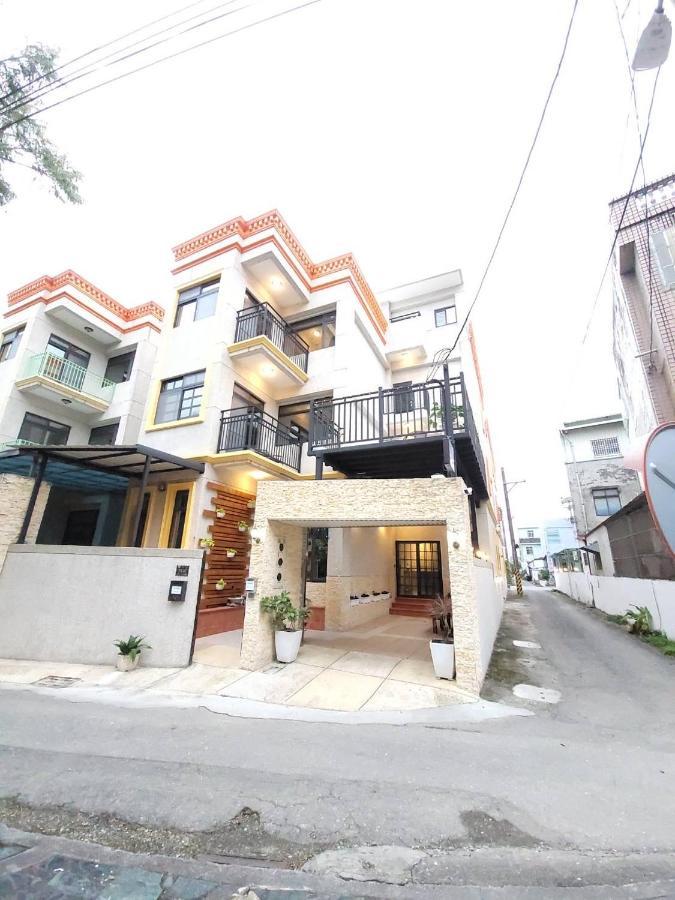 וולי 910 Hostel 城南館-自助入住 מראה חיצוני תמונה